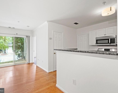 4525 Superior Square - Photo Thumbnail 8