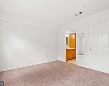 4525 Superior Square - Photo Thumbnail 16