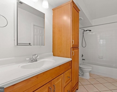 4525 Superior Square - Photo Thumbnail 20