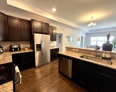 5619 Arbor Chase Drive - Photo Thumbnail 10