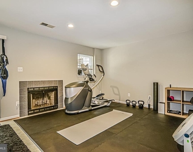 8606 Rocky Gap Court - Photo Thumbnail 17