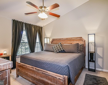 8606 Rocky Gap Court - Photo Thumbnail 22