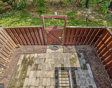 8606 Rocky Gap Court - Photo Thumbnail 15