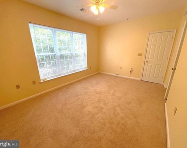 2203 Westcourt Lane - Photo Thumbnail 5