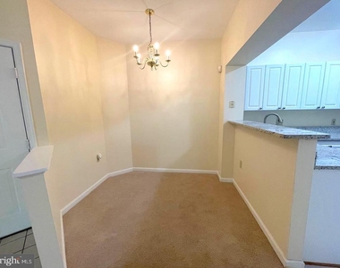 2203 Westcourt Lane - Photo Thumbnail 8
