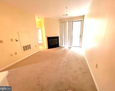 2203 Westcourt Lane - Photo Thumbnail 7