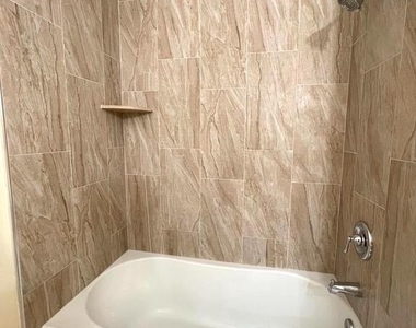 2203 Westcourt Lane - Photo Thumbnail 16