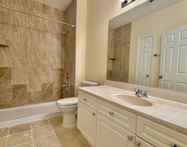 2203 Westcourt Lane - Photo Thumbnail 17