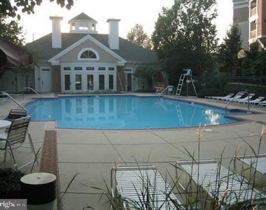2203 Westcourt Lane - Photo Thumbnail 23