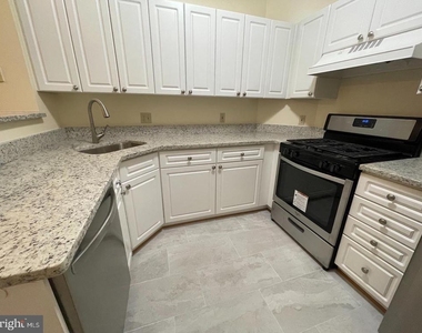 2203 Westcourt Lane - Photo Thumbnail 10