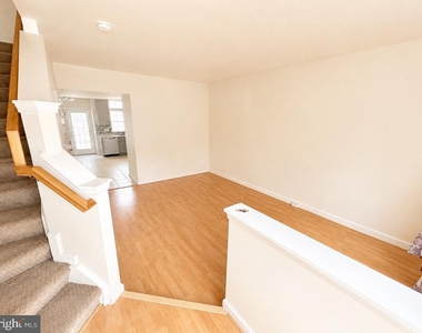 6731 Stone Maple Terrace - Photo Thumbnail 4