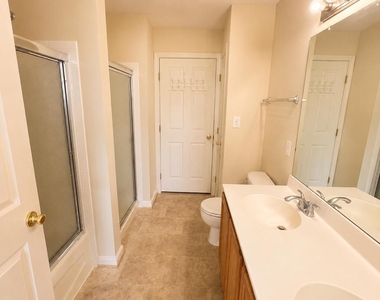 6731 Stone Maple Terrace - Photo Thumbnail 10