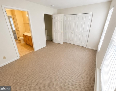 6731 Stone Maple Terrace - Photo Thumbnail 8