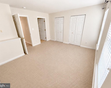 6731 Stone Maple Terrace - Photo Thumbnail 11