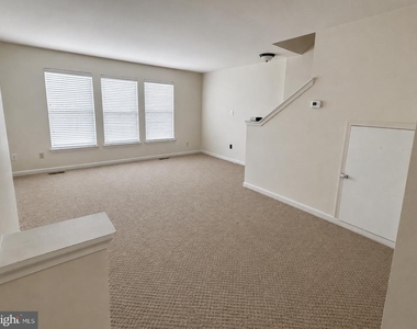 6731 Stone Maple Terrace - Photo Thumbnail 5