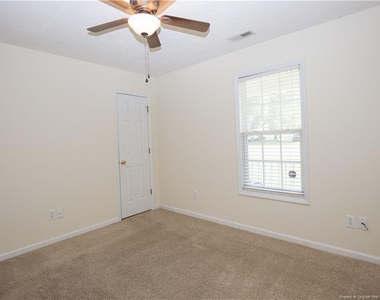 112 Raymond Street - Photo Thumbnail 18
