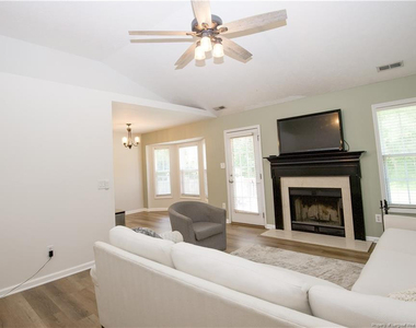 112 Raymond Street - Photo Thumbnail 5