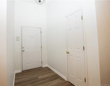 112 Raymond Street - Photo Thumbnail 28