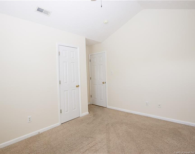 112 Raymond Street - Photo Thumbnail 24