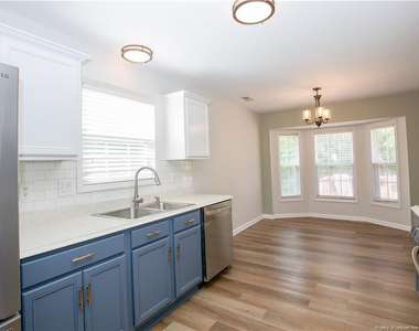 112 Raymond Street - Photo Thumbnail 13