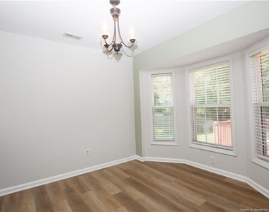 112 Raymond Street - Photo Thumbnail 17