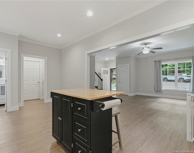 407 W Mooring - Photo Thumbnail 7