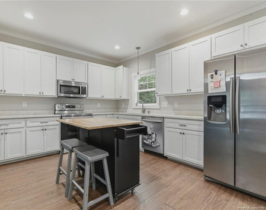 407 W Mooring - Photo Thumbnail 6