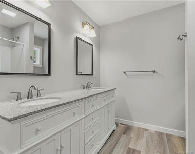 407 W Mooring - Photo Thumbnail 12