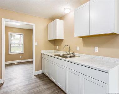 4562 Ruby Road - Photo Thumbnail 15