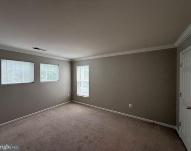 1404 Graham Drive - Photo Thumbnail 59