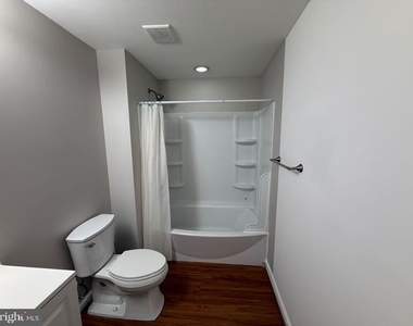 1404 Graham Drive - Photo Thumbnail 79