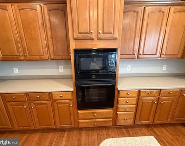 1404 Graham Drive - Photo Thumbnail 26
