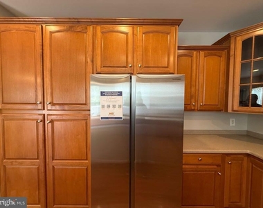 1404 Graham Drive - Photo Thumbnail 24