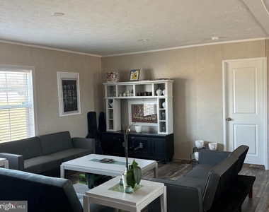 8236 Camden Road - Photo Thumbnail 4