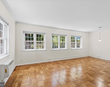 3226 Gunston Road - Photo Thumbnail 9