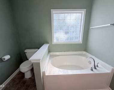 536 Gooseberry Drive - Photo Thumbnail 8
