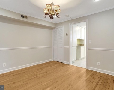 619 N Henry Street - Photo Thumbnail 13