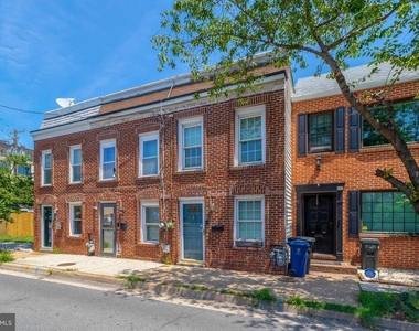 619 N Henry Street - Photo Thumbnail 28