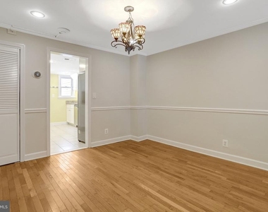 619 N Henry Street - Photo Thumbnail 8