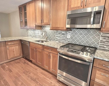 5111 Heritage Lane - Photo Thumbnail 18