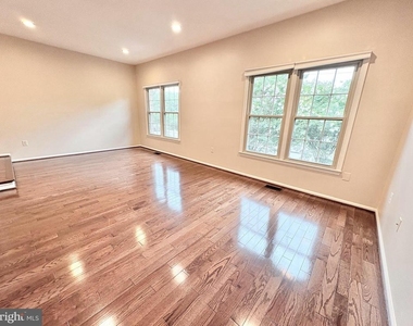 5111 Heritage Lane - Photo Thumbnail 22