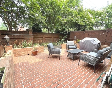 5111 Heritage Lane - Photo Thumbnail 6
