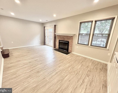 5111 Heritage Lane - Photo Thumbnail 10
