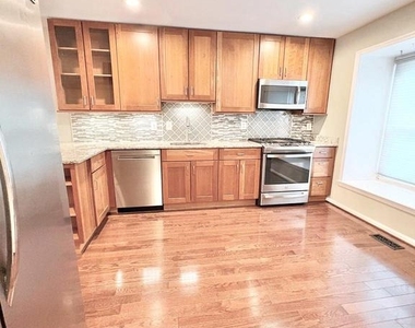 5111 Heritage Lane - Photo Thumbnail 17
