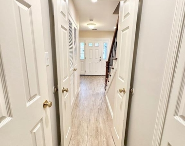 5111 Heritage Lane - Photo Thumbnail 13