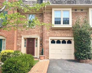 5111 Heritage Lane - Photo Thumbnail 7