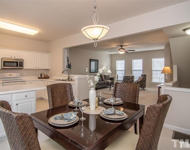 409 Coral Creek Lane - Photo Thumbnail 5
