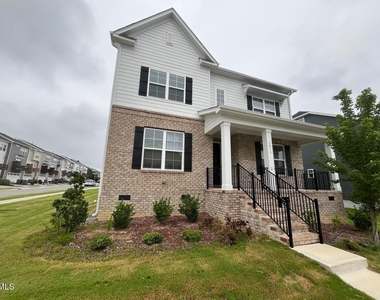 3011 Early Planting Avenue - Photo Thumbnail 1