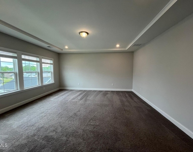 3011 Early Planting Avenue - Photo Thumbnail 34