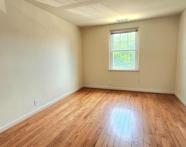 3347 S Wakefield - Photo Thumbnail 11